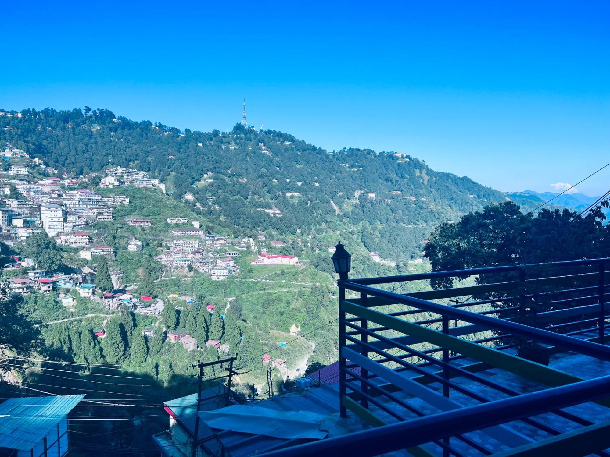 Irish Town Mussoorie Hotell Exteriör bild